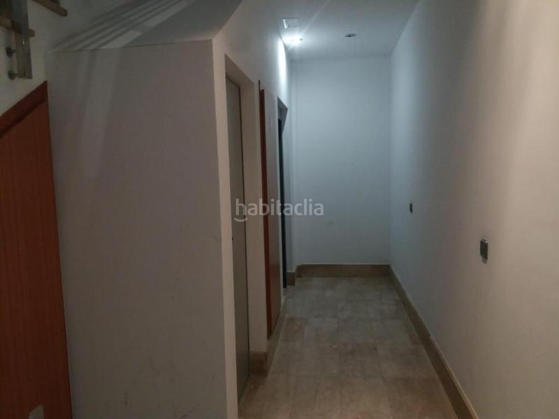 Foto 56039b49-07bb-423b-9d03-42cce2988189. Aparcament cotxe a Palafolls