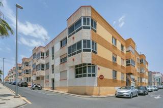 Piso  C/ don quijote. Solvia inmobiliaria  piso puerto del rosario