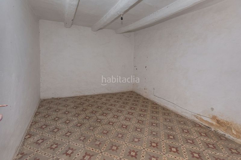 Foto 0ed3e456-724c-48c1-84a6-0821fbcf062d. Pis a Godall