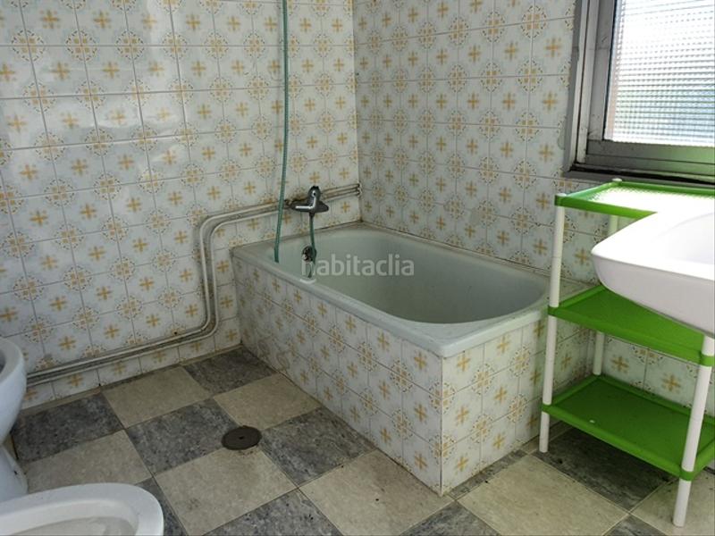 Foto f6bc6394-431e-42aa-aee4-0c1276f24830. Piso solvia inmobiliaria piso en A Malata - Catabois - Ciudad Jardín Ferrol