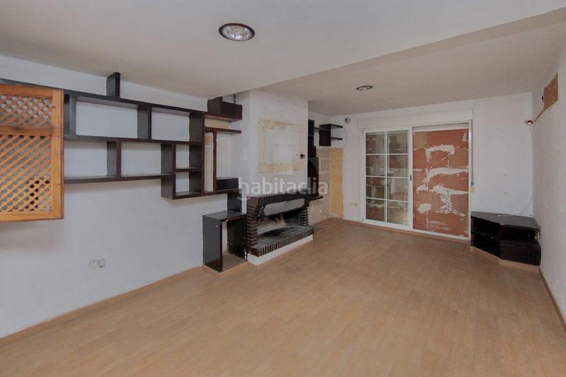 Foto 263ab5f4-c9a5-4bbd-b392-48e64b6e13bc. Casa aparellada amb aparcament piscina a Pulianas