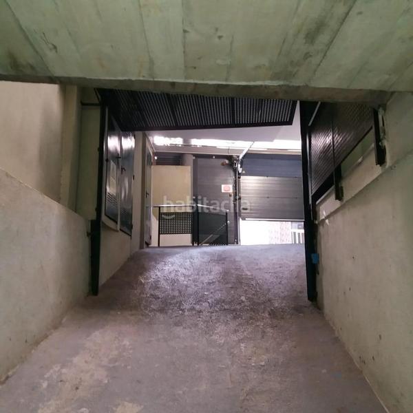 Foto 56412699-863e-406c-8228-a3faf8b10b78. Parking voiture dans Congrés - Indians Barcelona