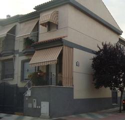 Casa aparellada  Mirlo. Solvia inmobiliaria  chalet adosado maracena