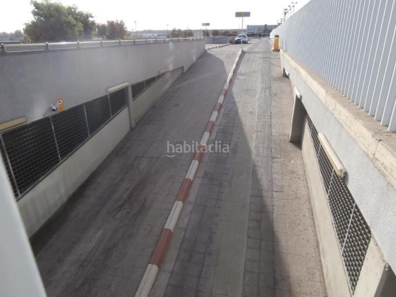 Foto 8a9d0a70-1ed6-422f-a4f1-f443ce029be7. Parking coche solvia inmobiliaria garaje en San Jerónimo - La Bachillera Sevilla