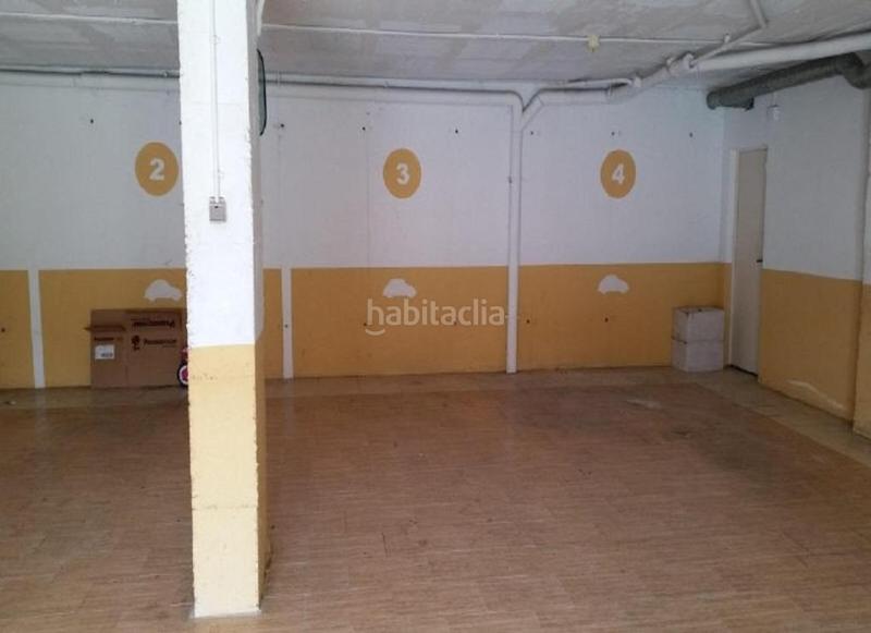 Foto c13a482f-af1f-4bd4-b475-f43cd65febdd. Aparcament cotxe a Monistrol de Montserrat