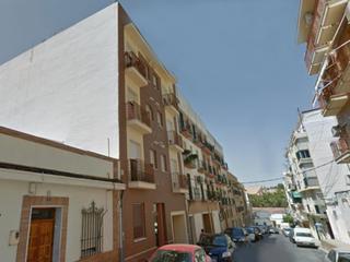 Aparcament cotxe  Virgen de montemayor. Solvia inmobiliaria  garaje huelva
