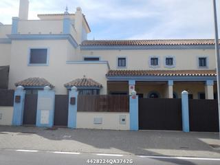 Towny house  C/ playa santa maria del mar. Solvia inmobiliaria  chalet adosado sanlúcar de barrameda