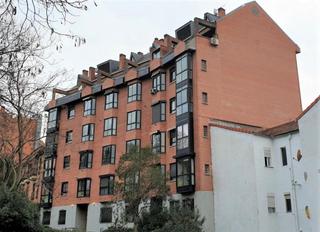 Aparcament cotxe  Descargas. Solvia inmobiliaria  garaje madrid