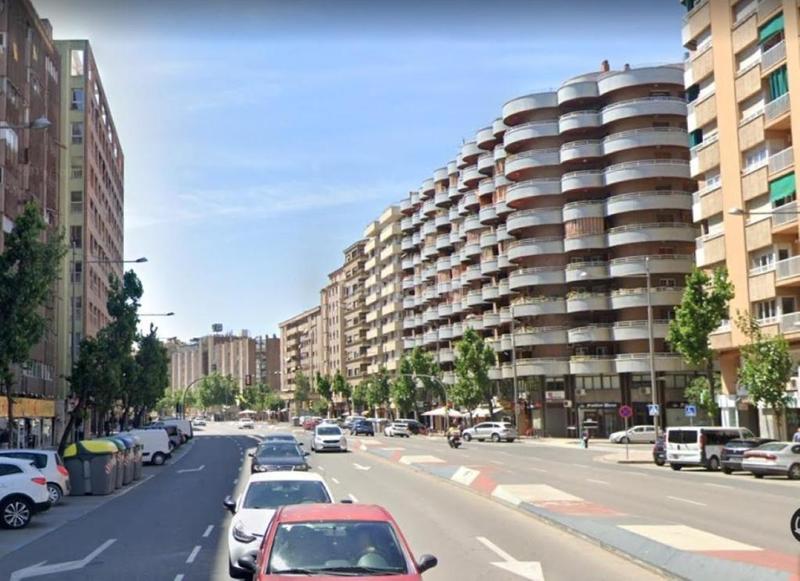 Foto c369694e-51a8-413c-839a-1c15d1ebd5f1. Aparcament cotxe a Joc de la Bola - Camps d'Esports Lleida