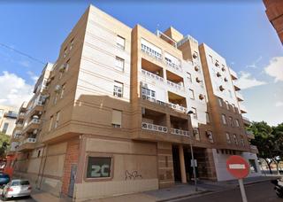 Location Local commercial  Av/ del mediterráneo. Solvia inmobiliaria  locales almería