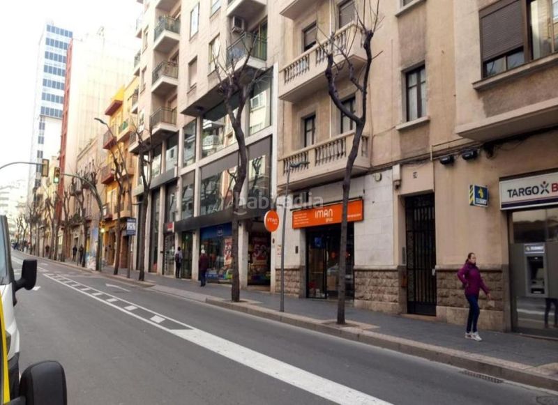 Foto 2ed3b2bd-6c31-4d3b-8c52-1d94b6f4e81a. Local comercial a Eixample Tarragona