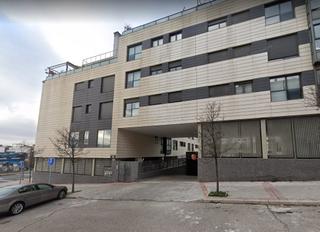 Parking coche  Monasterio montesclaros. Solvia inmobiliaria  garaje madrid