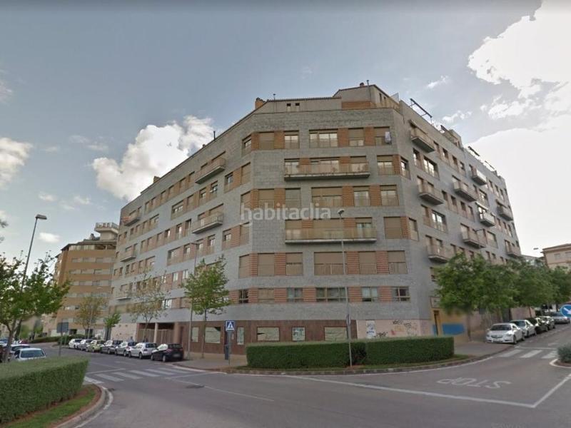 Foto 6d075432-b3ba-48f7-b7b8-c49f2e0cbb14. Parking coche solvia inmobiliaria garaje en Centro Cáceres