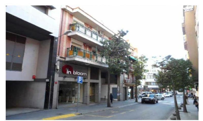 Foto fdd11bed-09f7-4208-bba0-dfabdf5c1400. Car parking in Centre Santa Coloma de Gramenet