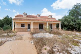 Xalet  C/ jorge. Solvia inmobiliaria  chalet independiente cuevas de reyllo