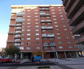 Aparcament cotxe  Coronela ibaibarriaga. Solvia inmobiliaria  garaje vitoriagasteiz