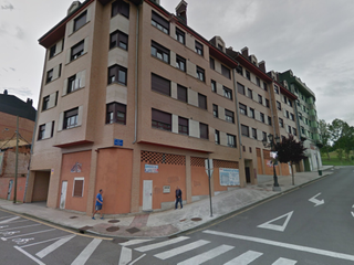 Aparcament cotxe  Luis gracia iberni. Solvia inmobiliaria  garaje oviedo
