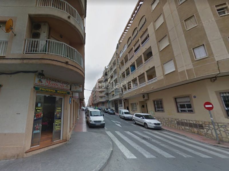 Foto b306b9d6-c847-443d-a76c-4726cbe3f464. Aparcament cotxe a Avenida Habaneras - Curva de Palangre Torrevieja