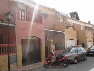 Casa aparellada  C/ colonia. Solvia inmobiliaria  chalet adosado jun