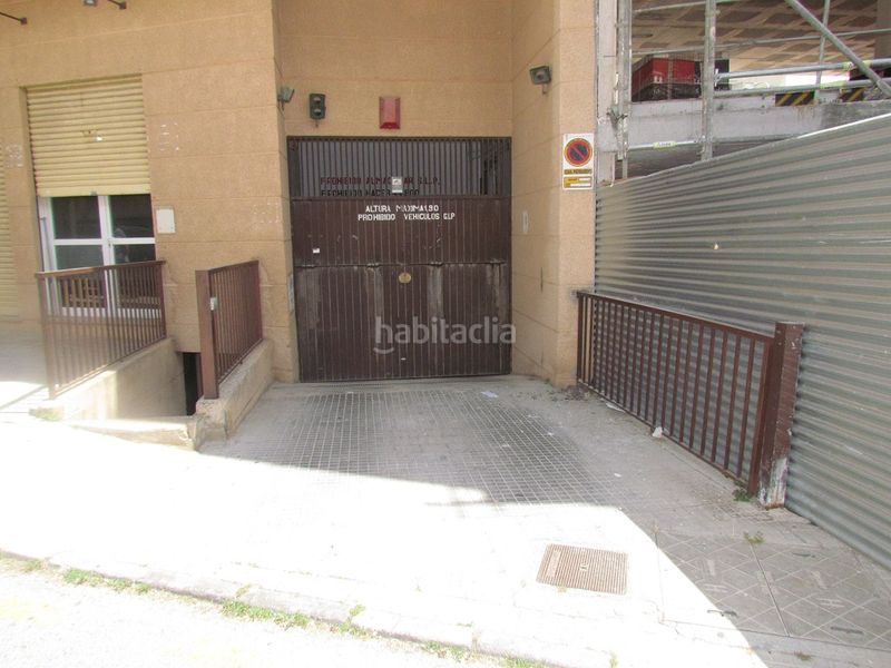 Foto 4d945b10-93c9-4bf2-a24f-0bdd5f410ad5. Aparcament cotxe a Son Dameto Palma de Mallorca