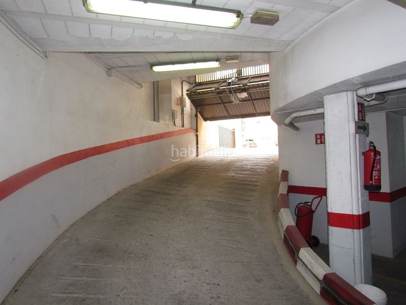 Foto 8b29d02d-8a10-4062-909d-64a811de3905. Aparcament cotxe a Son Dameto Palma de Mallorca