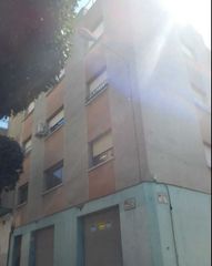 Appartement  C/ beethoven. Solvia inmobiliaria  piso santa coloma de gramenet
