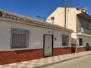 Casa aparellada  Fray placido (be). Solvia inmobiliaria  chalet adosado belicena