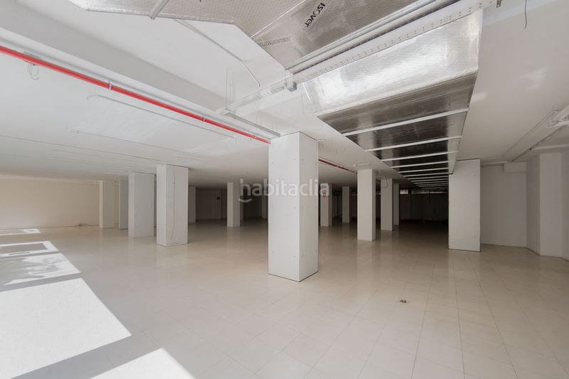 Foto c7a16e0b-3fd5-4a73-864b-f4c56cfff9c5. Local comercial solvia inmobiliaria locales zubia la en Zubia (La)