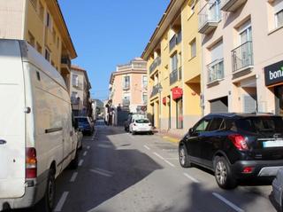 Aparcament cotxe  Sant jordi. Solvia inmobiliaria  garaje roda de barà