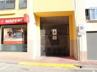 Aparcament cotxe  Sant jordi. Solvia inmobiliaria  garaje roda de barà