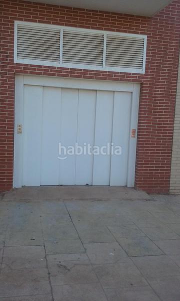 Foto 9306c8f6-47b2-4154-89c0-f27455455e35. Aparcament cotxe a Museros