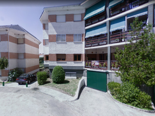 Aparcament cotxe  Yelmo-cobaera. Solvia inmobiliaria  garaje collado mediano