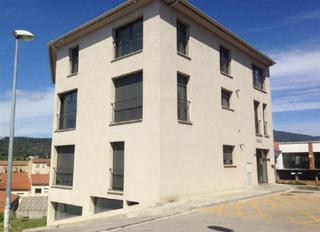 Parking coche  Jaume peric. Solvia inmobiliaria  garaje sentmenat
