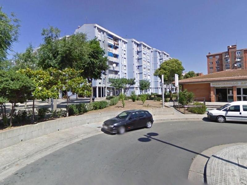 Foto a48294ba-3ef4-4396-b7a7-47a8089d3507. Parking voiture dans Campclar Tarragona