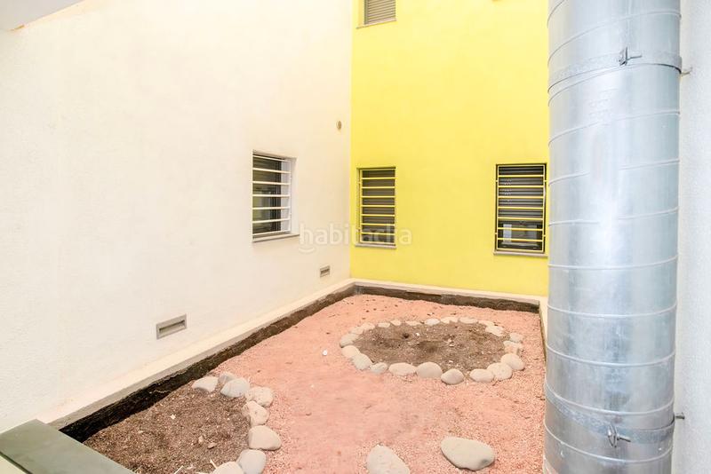 Foto b01e1945-3636-4e90-8602-94a1aeaee3d1. Parking coche solvia inmobiliaria garaje en Tàrrega