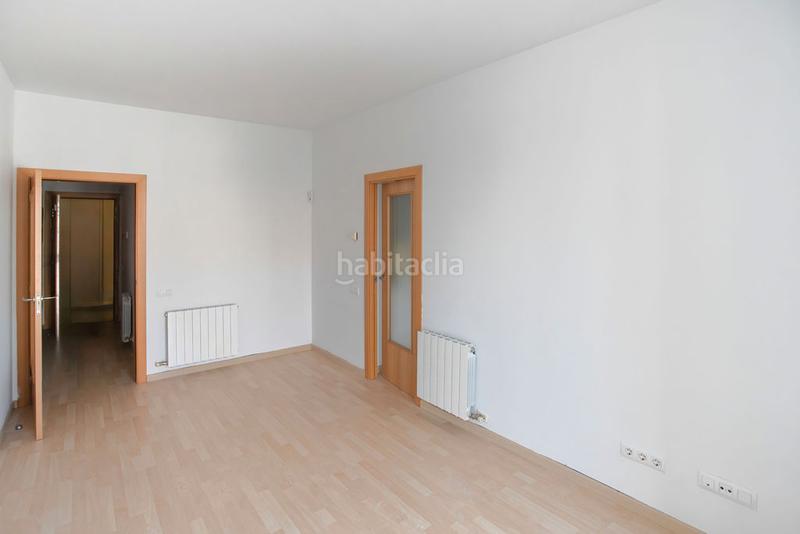 Foto fb064435-755c-45ef-ad8e-a22d25ed0cbf. Parking coche solvia inmobiliaria garaje en Tàrrega