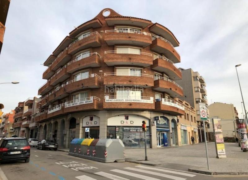 Foto 2456db57-1316-42ea-abd0-214a95130021. Parking coche solvia inmobiliaria garaje en Centre Viladecans