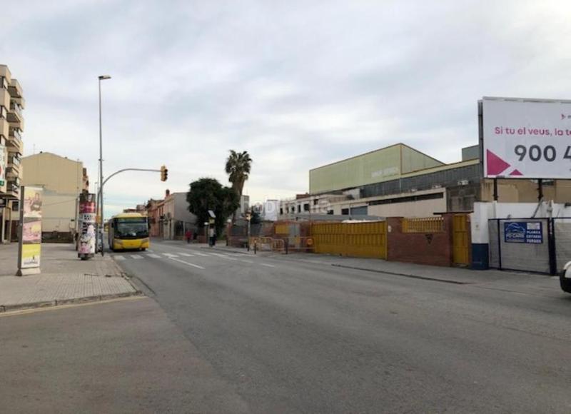 Foto a5ecb8ab-a6d9-4eb2-aa5f-4feb462a202b. Parking coche solvia inmobiliaria garaje en Centre Viladecans