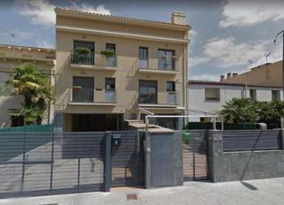 Autoparkplatz  C/ ral. Solvia inmobiliaria  garaje begues