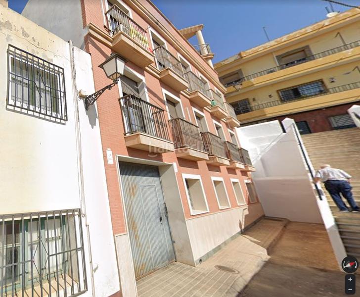 Foto fa39c682-70fa-4bf0-a205-c280fd9f9583. Aparcament cotxe a Huércal de Almería