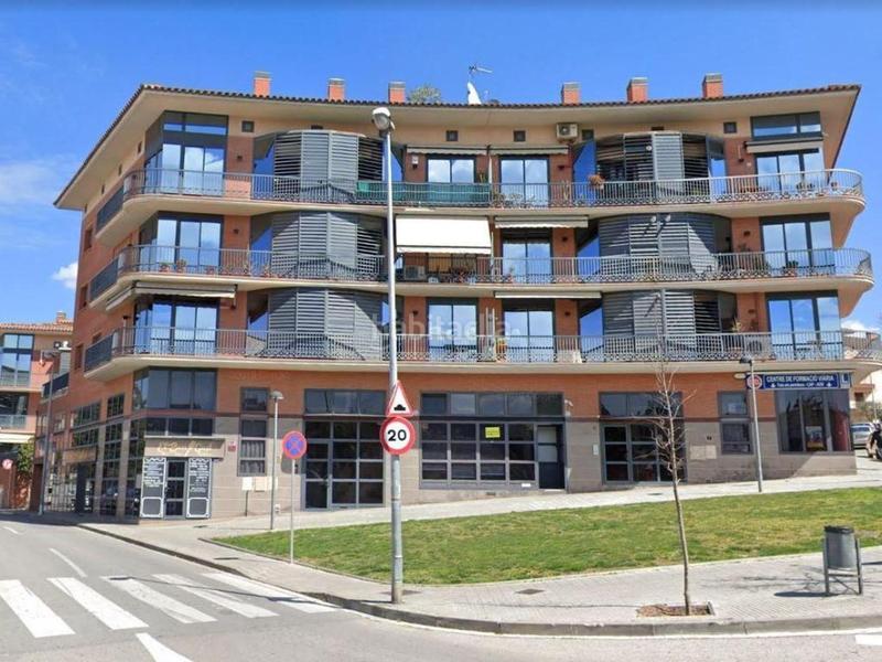 Foto ab4785d6-e08c-42a1-86d8-3481d7c51ad0. Parking coche solvia inmobiliaria garaje en La Serreta Rubí