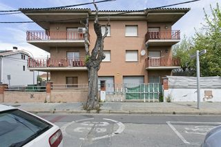 Flat  C/ alfons xiii. Solvia inmobiliaria  piso parets del vallès