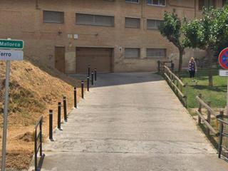 Aparcament cotxe  Anton de borja. Solvia inmobiliaria  garaje rubí