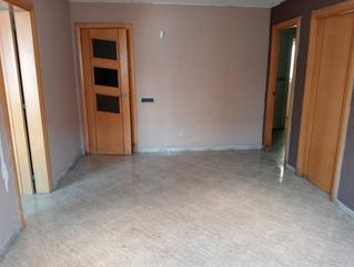 Pis  C/ sant jordi. Solvia inmobiliaria  piso canovelles