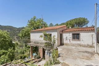Xalet  Ur masía sola. Solvia inmobiliaria  chalet independiente monistrol de calders