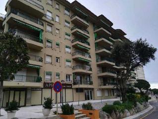 Aparcament cotxe  Cl punta dels escuts. Solvia inmobiliaria  garaje castellplatja daro