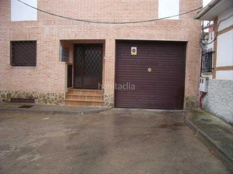 Foto 1a6e82e2-ae27-4278-a51e-86d17ee16dc0. Parking voiture dans Pozo de Guadalajara