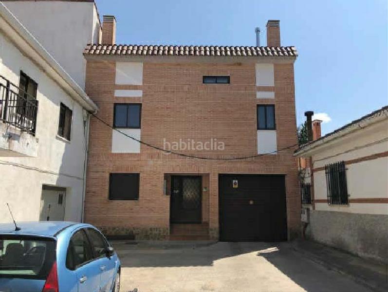 Foto 4d391f98-dd3f-415a-a63d-7a67aa46fad7. Parking voiture dans Pozo de Guadalajara