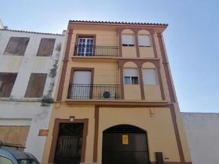 Etagenwohnung  C/ hellín. Solvia inmobiliaria  piso baena