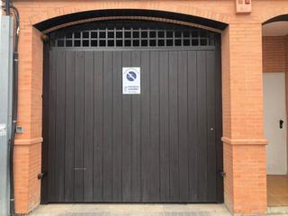 Aparcament cotxe  C/ eliche. Solvia inmobiliaria  garaje olivares